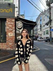 Áo Len Cardigan Dệt Kim Ngắn Kiểu Pháp Cao Cấp Cho Nữ Xuân Thu Thời Trang Mới Nhỏ Gọn Hở Vai Tay Dài Cổ Điển