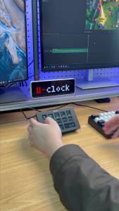 Ulanzi | Bộ Điều Khiển Máy Tính Để Bàn D200H 15 Phím LCD & 2 Núm Xoay