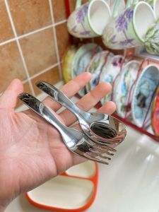 ชุดอาหารพกพาแบบพับได้พร้อมกล่องเก็บของทำจากเหล็กไมโครเวฟ 316 สำหรับเด็ก เข็ม ช้อน ชุดของเด็กนักเรียน