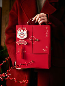 2026 Horse Year Gift Box High-end Handheld Caramel Snowflake Biscuit Candy Box Empty Box for Pastry Packaging And Storage