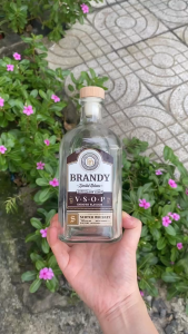 Chai thủy tinh đựng rượu đựng nước trái cây lên men vuông vai bầu nắp gỗ 500ml tặng tem kèm theo chai M91 - Kamglass