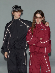 ERSN STUDIO | Reflective Stripe Jacket for Cycling and Sport