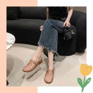 NDDshop คุ้มมาก รองเท้าแตะแฟชั่นคุณสาวๆ ดีไซน์หัวปิดเปิดส้น เพิ่มลูกเล่นด้วยตัวแต่งที่เป็นสายคาดงานดูดีมาก วัสดุใช้เป็นยางใช้งานทนทานทำความสะอาดง่ายด้วย พร้อมส่ง 4 สี กดกันได้เลย