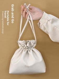 AIYANG | Convenient Waterproof Cosmetics Bag