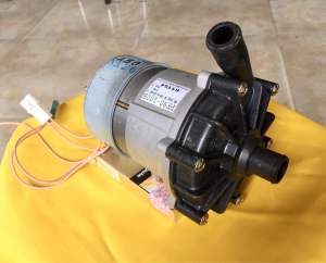 Bơm Hoá chất Nhật  New 95%  Giá rẻ . Chạy 220v hoặc 110v. Q= 1->1.5m3/h