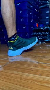Sepatu voli Mizuno Thunderblade Z Volly Ball /Sepatu Voli Mizuno Wlz 2021/Sepatu Volly Mizuno Wlz/Sepatu Mizuno black Pria wanita /Sepatu Olahraga Pria/Sepatu Voli Volly Volleyball/Sepatu Mizuno vollyball/Sepatu Volly Mizuno Murah/Sepatu Mizuno Wave Li