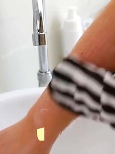 【New arrival】 PurePlunge Silicone Bath Brushes Back Rubbing Exfoliating Scrubber Body Massage Dead Skin Remover Body Cleaning Brush Extended Shower Strap Bathroom Accessories