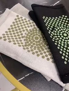 2 Pcs Self Heating Knee Pads: Magnetic Therapy for Arthritis Relief & Blood Circulation Improvement