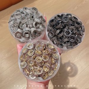Round Crystal Decorated Hair Clip