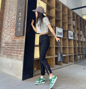 กางเกงยีนส์ทรงสลิมฟิตเอวสูง MiniBrand ทรงเก้าส่วน กางเกงขายาวทรงเข้ารูป ผ้าเดนิมยืดหยุ่น สีดำ ฤดูใบไม้ผลิและฤดูร้อน