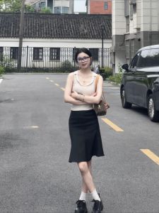 กระโปรงทรงเอเอวสูงสีดำสไตล์ย้อนยุคแบบอเมริกัน กระโปรงทรงหางปลาเข้ารูปสำหรับผู้หญิง สวมใส่ไปทำงานได้ทุกวัน