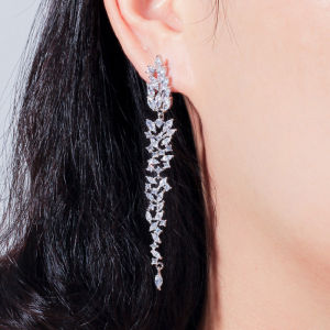 SEQUITO Hot Delicate Gold Silver Plated Bridal Jewelry Pave Setting AAAAA Cubic Zirconia Super Long Drop Dangle Trendy Earrings Women Ear Decoration SE769