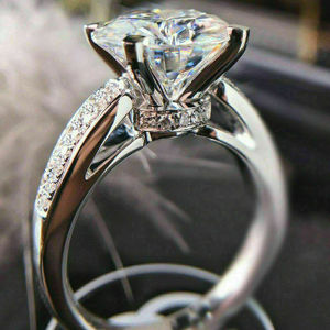 Huitan Luxury Round Cubic Zirconia Crystal Wedding Ring for Female Delicate Design Proposal Engagement Rings Fashion Jewelry New