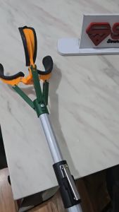 PCK-08 Alat Tongkat Pemetik Buah Serbaguna Tongkat Panen Petik Buah Jepit Barang Tongkat Ganti Lampu Bohlam 1.5 Meter / Ada Telescopic 1.8 Meter Sampai 3 Meter