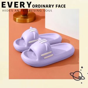 ให้สนุกกับสินค้าของ LKShoes ที่มีรองเท้าแตะแฟชั่นแต่งกูน้องแมวปั้มลายขีด รองเท้าแตะแบบสวมโทนสีมินิมอลสุดมี 4 สี สำหรับคุณผู้หญิงพื้นนุ่ม ซึ่งสบายสูงเพิ่ม