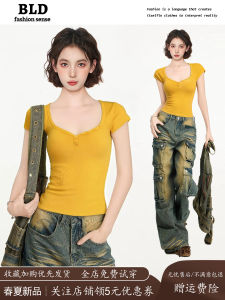 Áo Thun Nữ Tay Ngắn Cổ Tròn Ôm Vừa Vặn Màu Vàng Dopamine Mùa Hè Cổ Lớn Phong Cách Mỹ Gợi Cảm Quần Áo Công Sở Màu Trơn