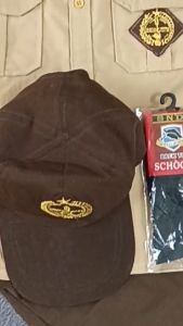 setelan seragam sekolah pramuka laki-laki pendek sd kelas 1-6 topi pramuka coklat