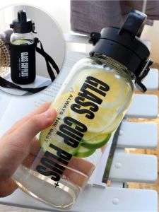 High Borosilicate Glasses Super Large Capacity 2L Heat-Resistant Water Bottle Outdoor Sports Portable Climbing Pot Water Cup Car Men