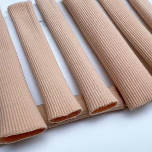 🇸🇬 Cuttable Toe Tubes Sleeves / Made of Elastic Fabric Lined with Silicone Gel. Toe Sleeve Protectors Relief Toe