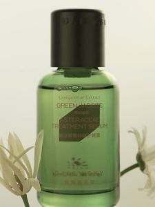 DAISY SKY GREEN JADEITE ASTERACEAE TREATMENT SERUM (80ml) + Free Gift (10ml x1) 雏菊的天空翡冷翠舒缓修护精华露补水精露精华油