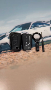 Sarung Kunci Toyota Camry Corolla Rav4 Hilux Fortuner Yaris Innova Altis Leather Car Key Cover Case Accessories