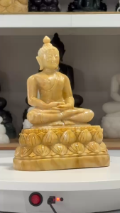 พระเชียงแสน สิงห์หนึ่ง พระสิงห์ พระพุทธรูป พระแกะสลัก หินเหลือง พระบูชา พระมงคล องค์พระ 5 นิ้ว พร้อมฐานดอกบัว