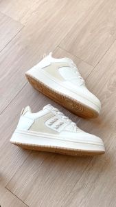 ARVUS Aliz Sneakers Shoes - Sepatu Fashion wanita trendy gaya sporty kets santai minimalis Warna cream cocok untuk sekolah kampus hangout jalan ringan empuk nyaman kualitas impor premium