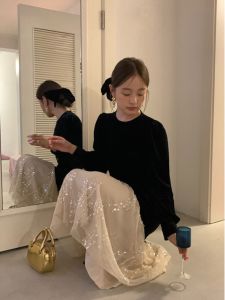 Elegant Velvet Dress for Women with Sequin And Mesh Splicing Autumn Winter Spring Long Sleeve round Neck Gown Ladylike Style
