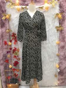 Đầm Cổ V Đắp Phom Xoè 2 hand Hàn Quốc hiệu FARBE-Size S