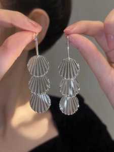 French Long Metal Shell Versatile Elegant Ear Jewelry 2025 New Design Slimming Face Effect Womens Fashion Accessories
