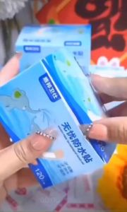 Băng cá nhân urgo trong suốt băng keo cá nhân chống nước băng cá nhân cute hộp 120 miếng