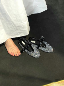 รองเท้าบัลเลต์ Mary Janes ทรงส้นแบนแบบสวมสำหรับผู้หญิง ทรงสุดเก๋ ดีไซน์เรียบง่าย สไตล์หวานๆ สำหรับใส่ไปทำงาน