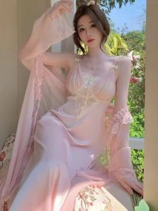 Pháp Triều Đình Phong Cách Gợi Cảm Giấc Ngủ Đầm Với Miếng Lót Ngực Bộ Hai Món Sling Dài Màu Đỏ Cô Dâu Buổi Sáng Áo Choàng Cung Hoàng Đạo Năm Đồ Ngủ