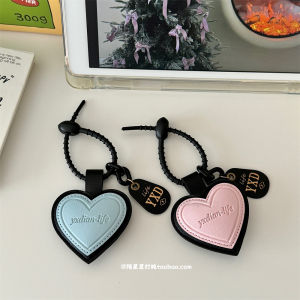 New Arrival Minimalist Leather Car Key Ring Cute Creative Heart Pendant Exquisite Ornament Key Chain Fancy