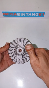 Flywheel mesin potong rumput 4 Tak Gx35 435
