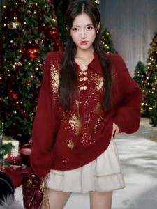 Red Chinese Style Knitted Sweater Womens 2025 New Lazy Style High-End Feel Gold Embossed Button Mandarin Collar Thickened Spring