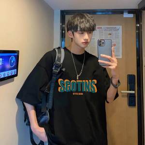 เสื้อยืดแขนสั้นผ้าฝ้ายแท้ 100 ผู้ชาย หลวม ฤดูร้อนลำลองด้านบน ลายพิมพ์ตัวอักษร ครึ่งแขนเสื้อยืดคอกลมสำหรับนักเรียน