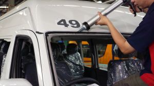 V-tech VT-655P Auto Glass Sealant (Odourless) c/w Black Primer