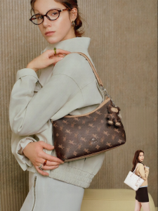 Fashionable Luxury Single Shoulder Crossbody Clutch