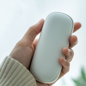 1 Máy Làm Ấm Tay Sạc Lại 4800mAh 2 Trong 1 Tích Hợp Chức Năng Sạc Dự Phòng Và Điều Khiển Nhiệt Độ Bằng AI Kích Thước Bỏ Túi