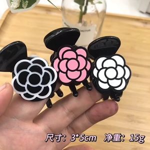 Kẹp Tóc Càng Cua Đính Hoa Hồng Xinh Xắn