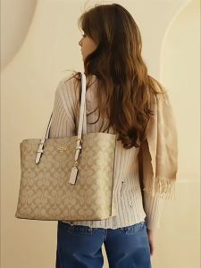 กระเป๋า Official Shop Classic Logo Vintage Canvas MOLLIE 25 กระเป๋าถือ 1665 ขนาด: 34 * 29 * 15 ซม