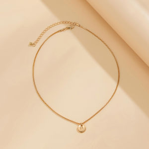 แฟชั่นตัวอักษรรอบสร้อยคอสร้อยคอผู้หญิงยุโรปและอเมริกาสไตล์เรียบง่ายอินเทรนด์ Lockbone CHAIN Chocker