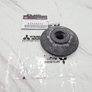 KARET TATAKAN SUPORT SHOCK SHOK BELAKANG BAWAH MITSUBISHI XPANDER 1PCS