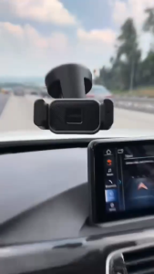 MOXOM Stable 360° Phone Holder Stable Mini Dashboard Strong Windscreen Rotation Universal compact Stand Mount VS110