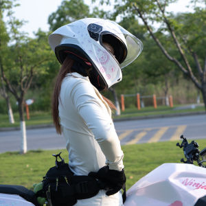 AIS | New Model Motorcycle Helmet Bluetooth Full-Face