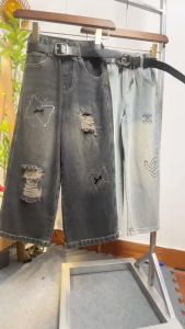 Quần bò cho bé gái ống sớ 6-12 tuổi đính đá và thêu logo vải co giãn dáng thời trang