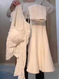 Korean Style Winter Outfit Set Womens V-neck Lace Top with Fish-tail Midi Skirt Two-piece Set Long Sleeve round Neck