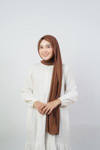 PASHMINA SELINA MELEYOT
