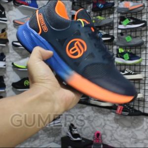 SEPATU PRIA DAN WANITA NAVY TERBARU. SNEAKERS OLAHRAGASEKOLAHKERJASANTAISEPATU RINGAN DAN LENTURBRAND LOKAL TERLARIS
